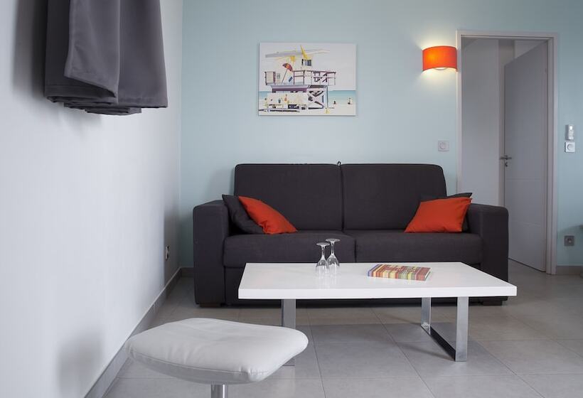 带有一个卧室和海景的高级公寓, Résidence Coté Mer