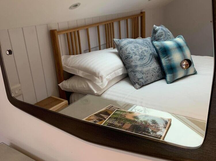 Номер Deluxe, The Wheatsheaf Inn