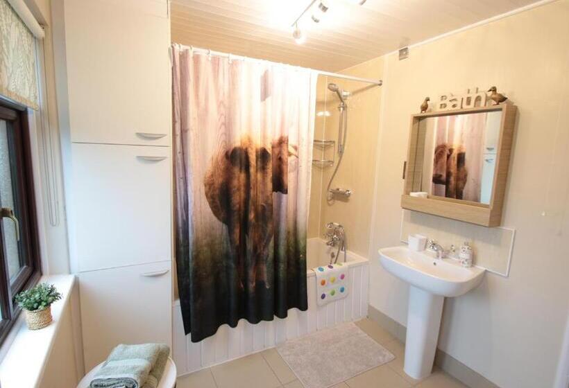 בית, חדר שינה 1, Moo Cow Cottage Self Catering