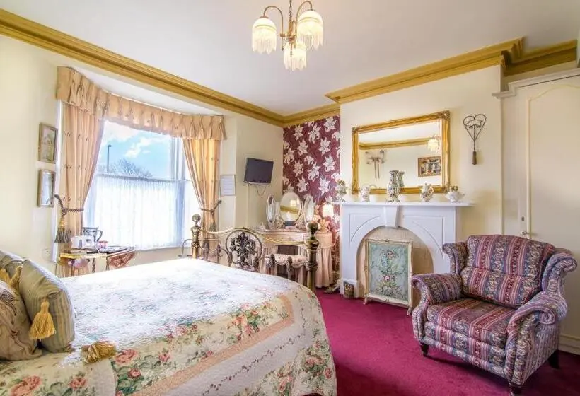 Standard room with outdoor bath, Creston Villa Guest House