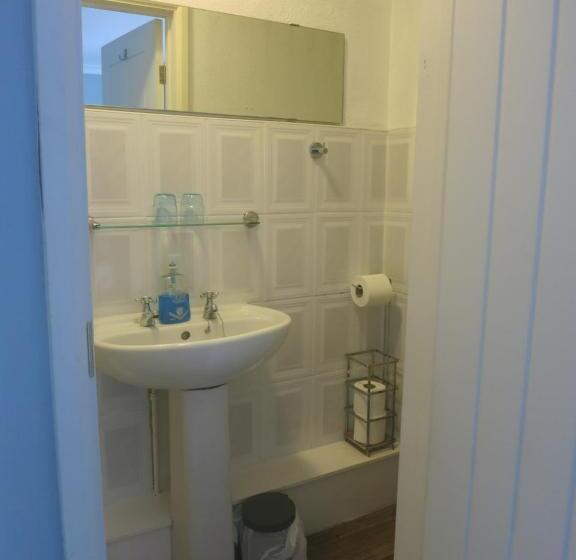 غرفة أساسية, Marine View Guest House