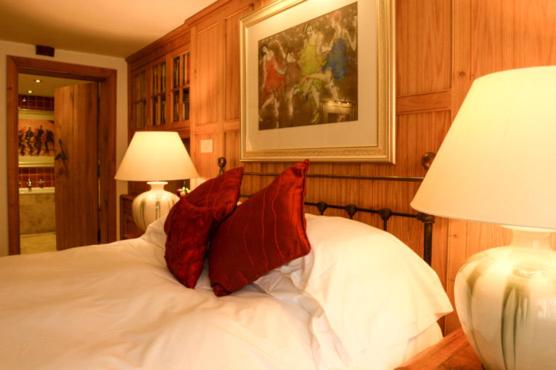 スタンダードルーム, Swan House