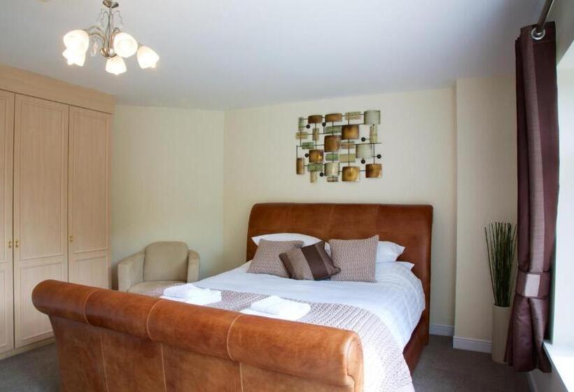 Номер Стандарт, The George Carvery &