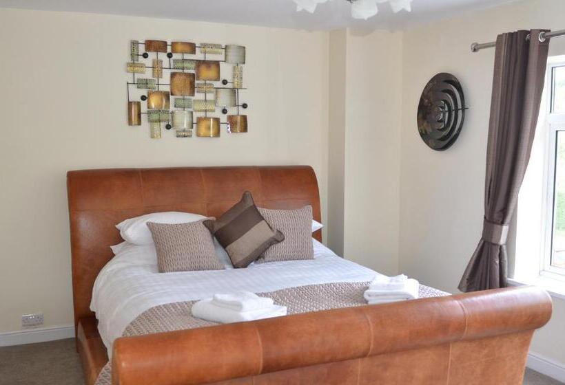 חדר סטנדרט, The George Carvery &