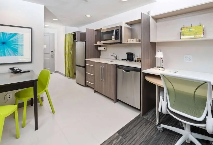 身障者適用スイートルーム, Home2 Suites By Hilton Newark Airport