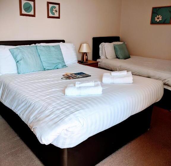 수피리어 룸, Craigwell