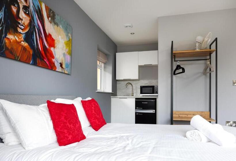 キングサイドベッドのスタンダードワンルーム, The Cransley By Grandeur Property