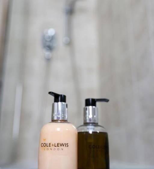 デラックスルーム, The Cransley By Grandeur Property