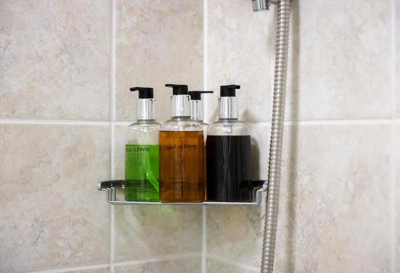 スタンダードルーム, The Cransley By Grandeur Property