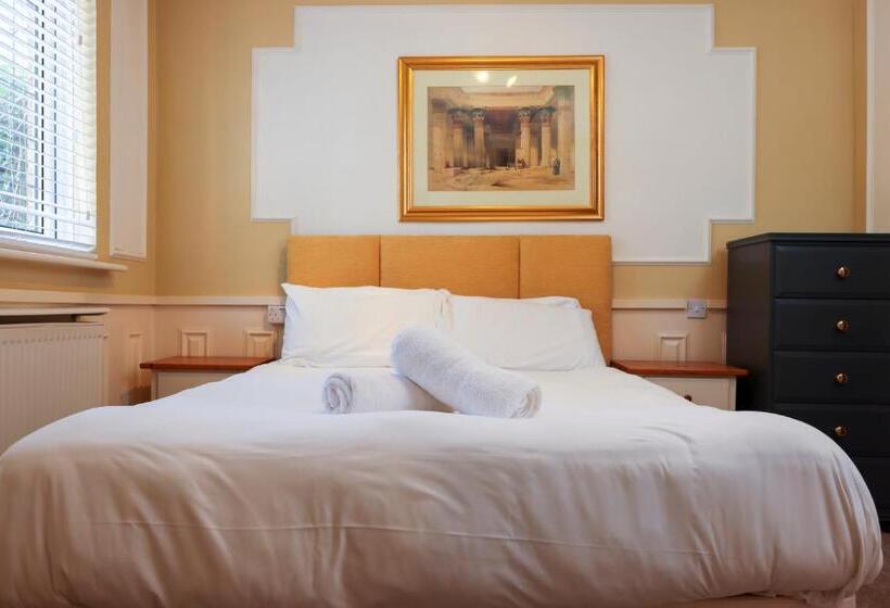 キングサイズベッドのスタンダードルーム, The Cransley By Grandeur Property