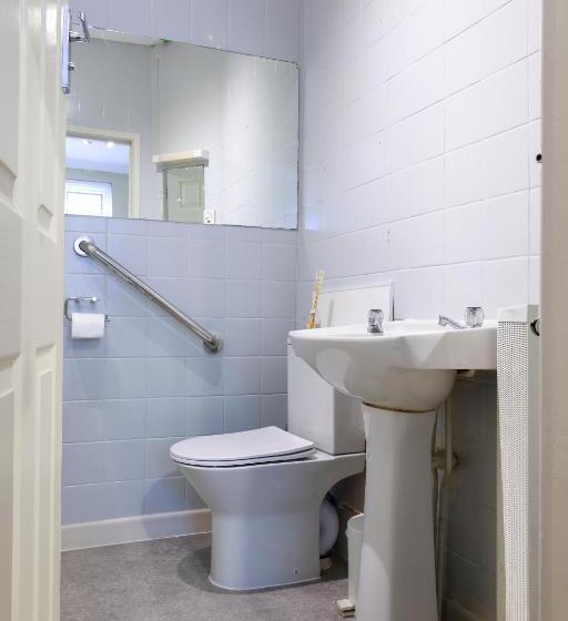 キングサイズベッドのスタンダードルーム, The Cransley By Grandeur Property