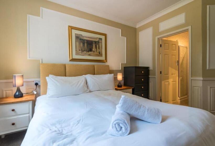 キングサイズベッドのスタンダードルーム, The Cransley By Grandeur Property