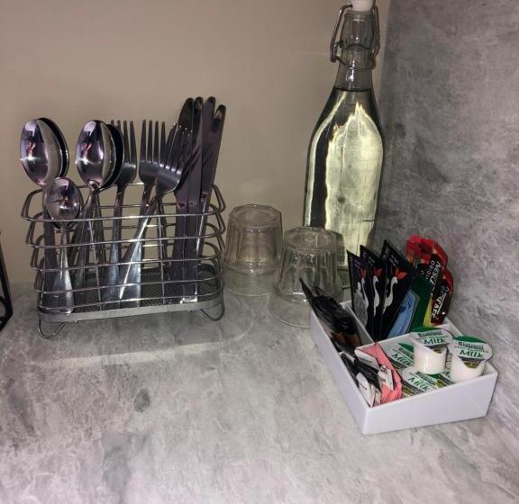 デラックススイート, The Cransley By Grandeur Property