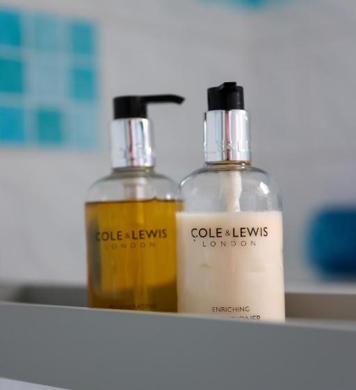 デラックススイート, The Cransley By Grandeur Property