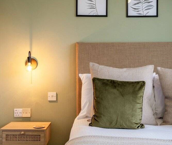 غرفة قياسية, Inn For All Seasons