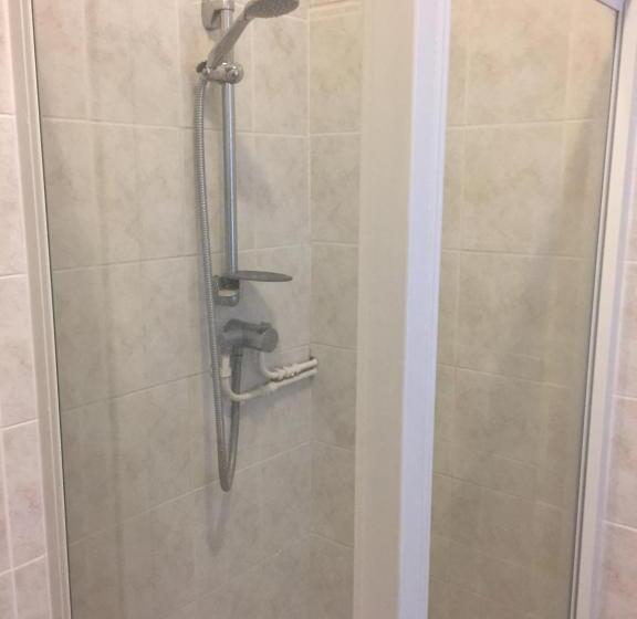 Номер Стандарт Индивидуальный, Longfield Guest House