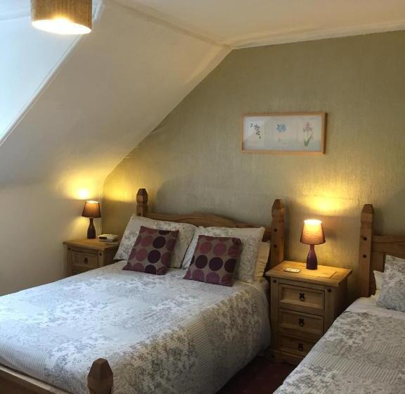 اتاق خانوادگی, Tanglin Guest House