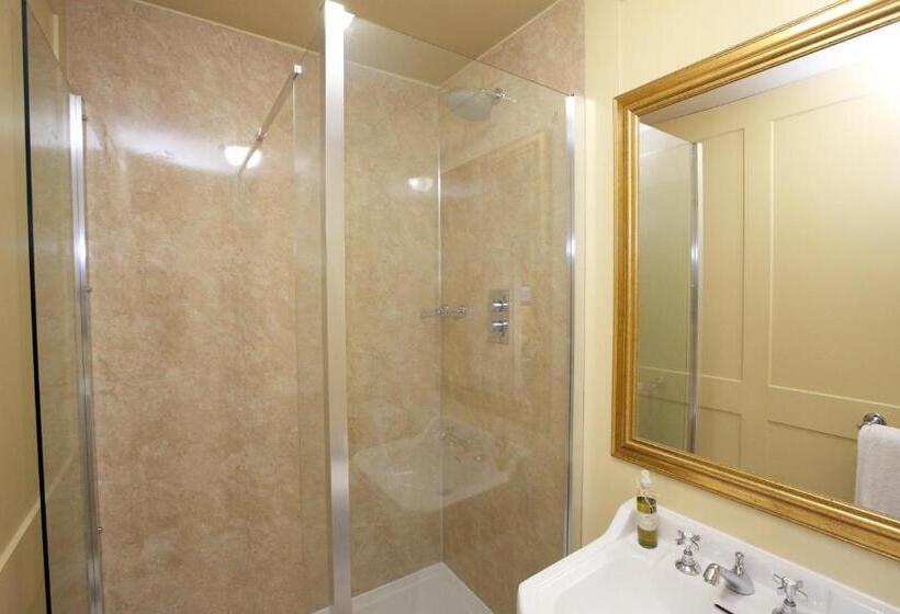 חדר דלוקס, The Cornmill