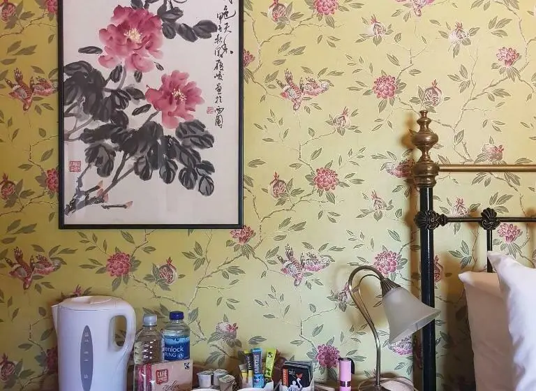 デラックスルーム, Victoria House