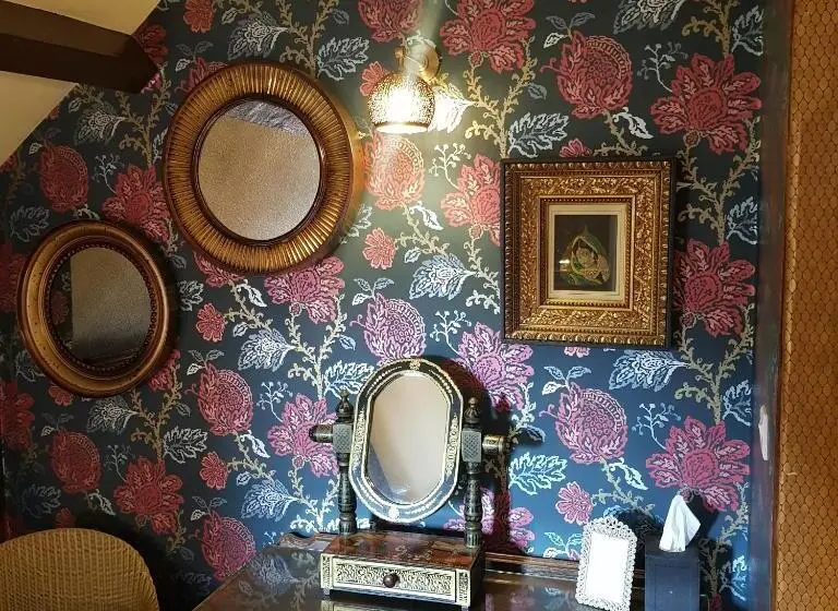 デラックスルーム, Victoria House