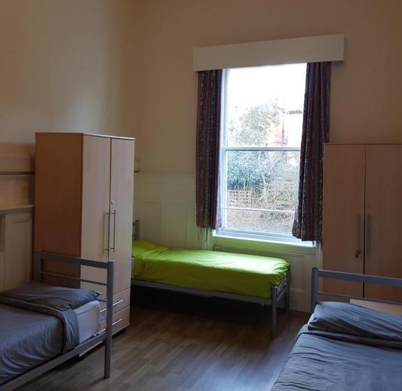 Кровать в Общей Комнате, Belsize House