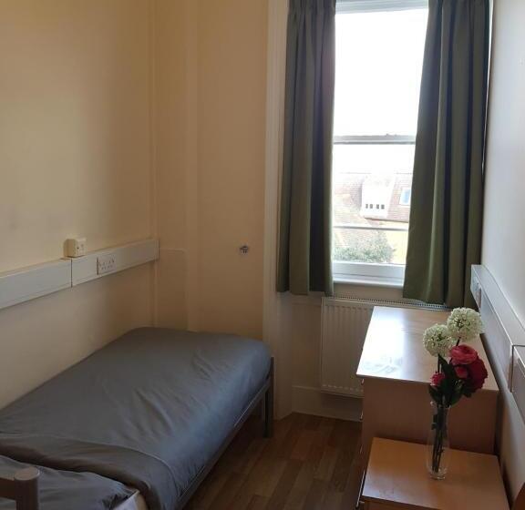 标准单人间, Belsize House