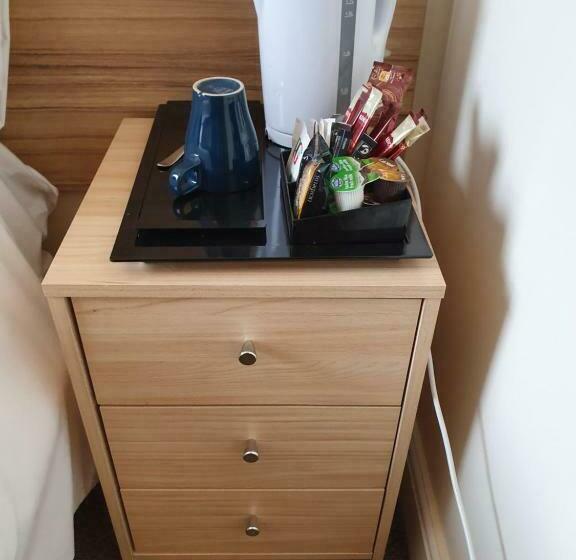 اتاق راحتی یک تخته, The Flowerpot