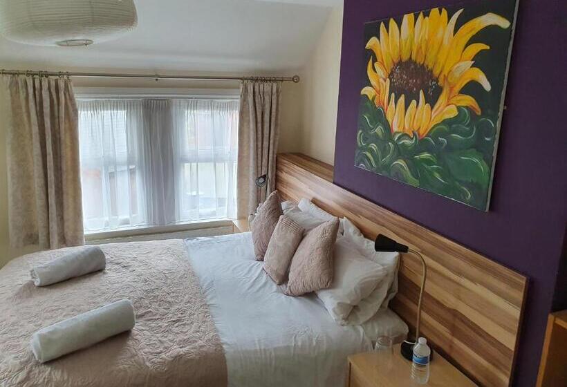 اتاق راحتی, The Flowerpot