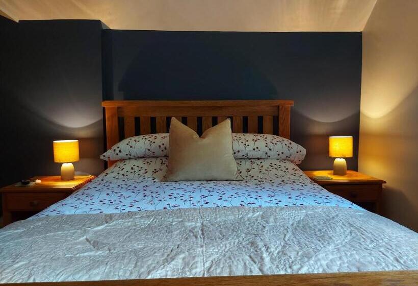 标准间, Bryn Sion Farm