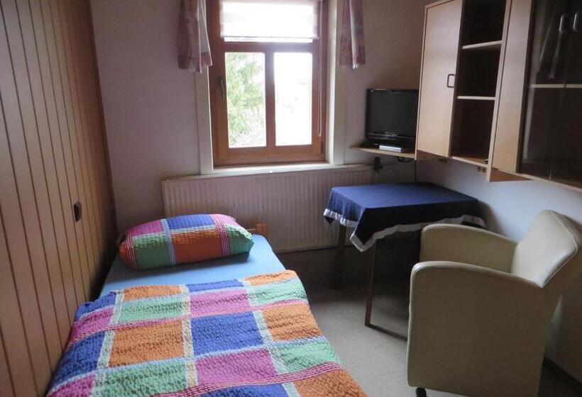 غرفة قياسية فردية, Pension Stepponat