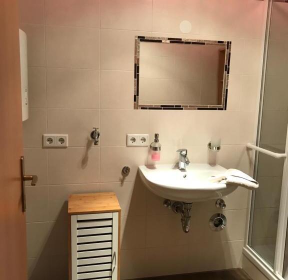 Апартаменты 1 Спальня с Балконом, Stadt Apartment