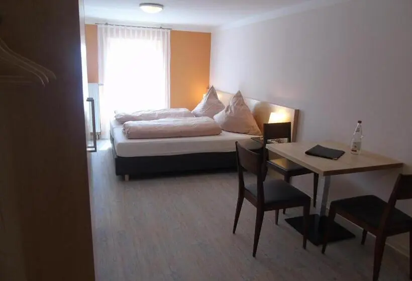 スタンダードスタジオ, Wein  Appartements Borth
