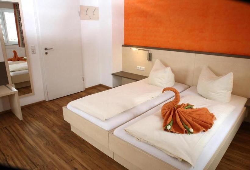 Номер Стандарт с Балконом, Goldener Schlüssel Mit Gästehaus Sina