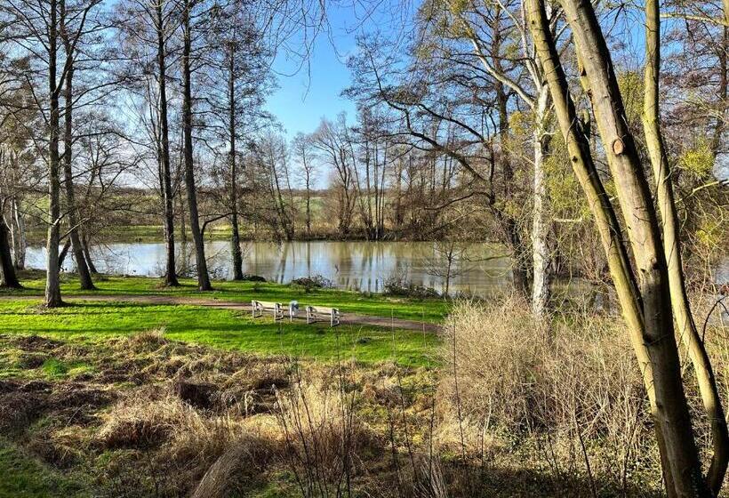 شقة ديلوكس غرفتين نوم, Engels Hof