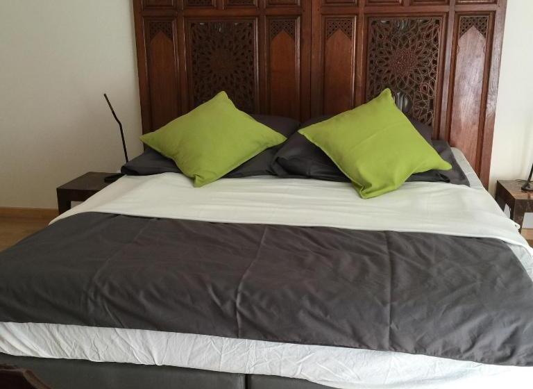 شقة ديلوكس غرفتين نوم, Engels Hof