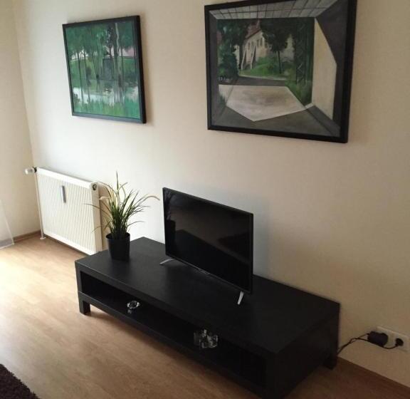 جناح, Engels Hof