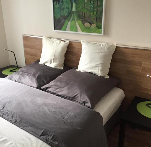 جناح, Engels Hof