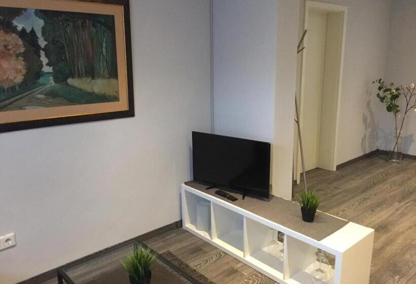 إستوديو قياسى, Engels Hof