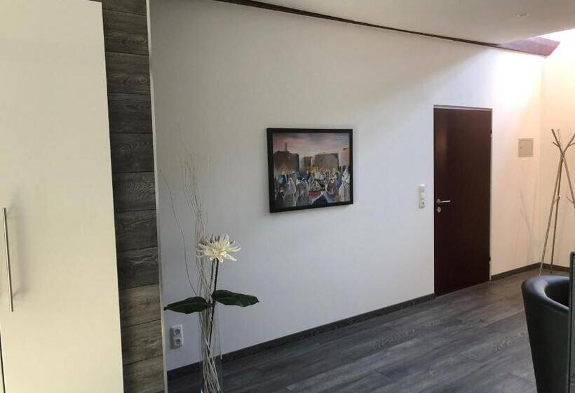 شقة سوبريور غرفة واحدة, Engels Hof