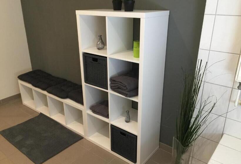 شقة ديلوكس غرفتين نوم, Engels Hof