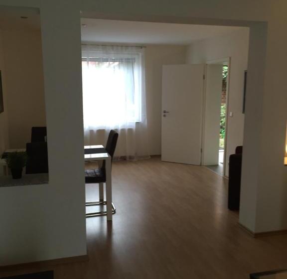 جناح, Engels Hof