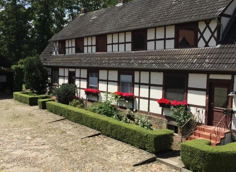 침실 1개 아파트, Engels Hof