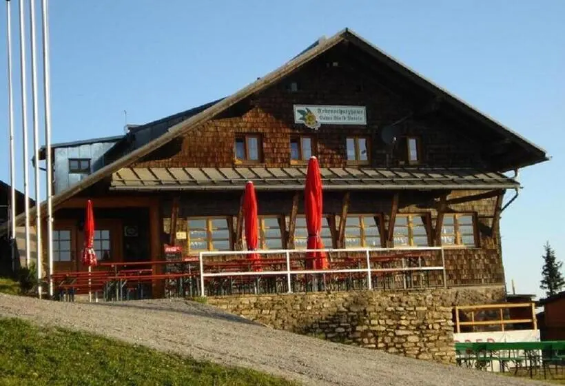 スタンダードトリプルルーム, Arberschutzhaus