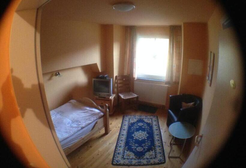 Номер Стандарт Индивидуальный, Gästehaus Burg Molbach