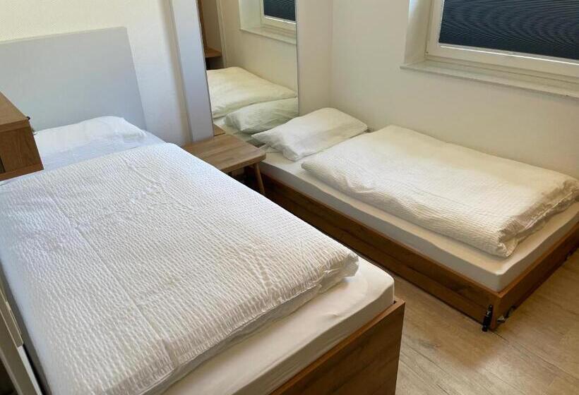 اتاق خانوادگی, Gästehaus Janßen