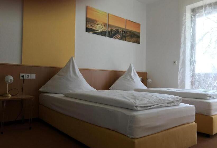 Номер Стандарт, Landgasthof Felsenkeller