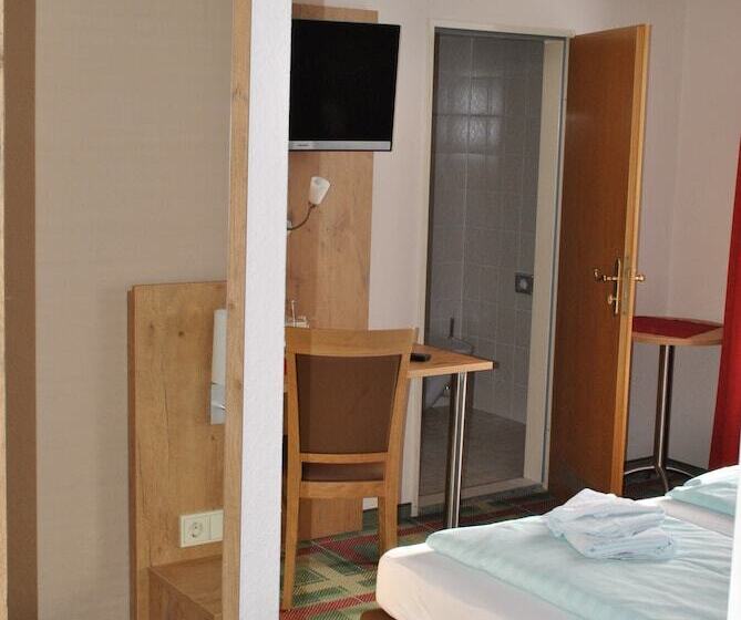 スタンダード４人部屋, Gasthof Kampenwand Bernau