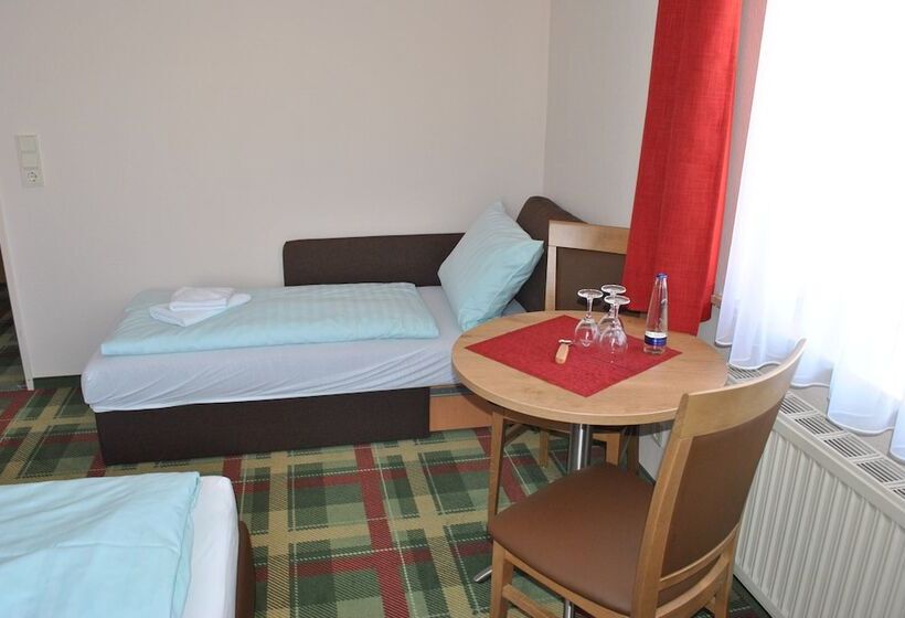 スタンダードトリプルルーム, Gasthof Kampenwand Bernau