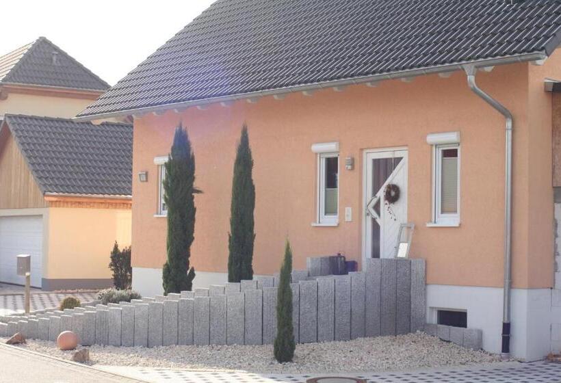 Fyrbädds Standardrum, Gästehaus Sibylle