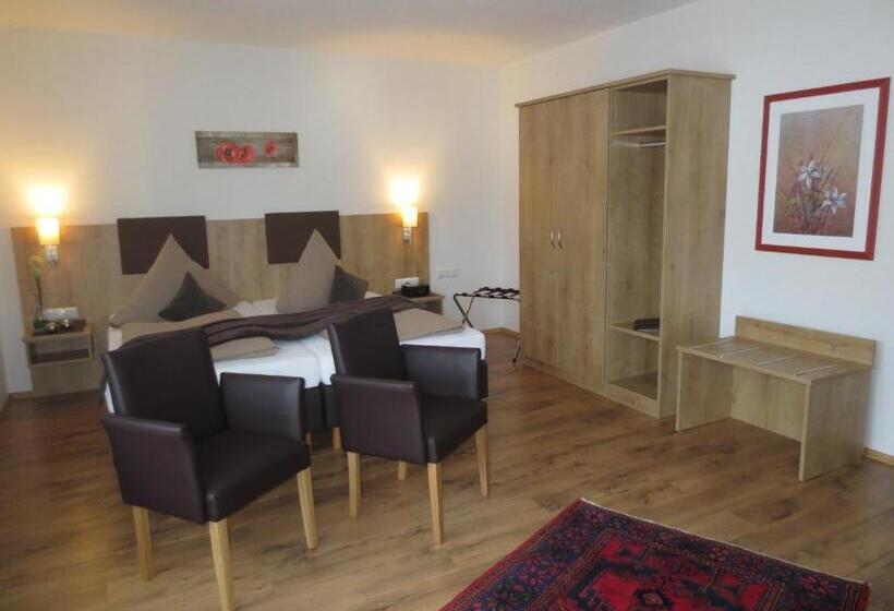 带1个卧室的带阳台的公寓, Wein & Gästehaus Rosenlay